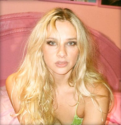 www_artisti_polaroid_aliisasyrja